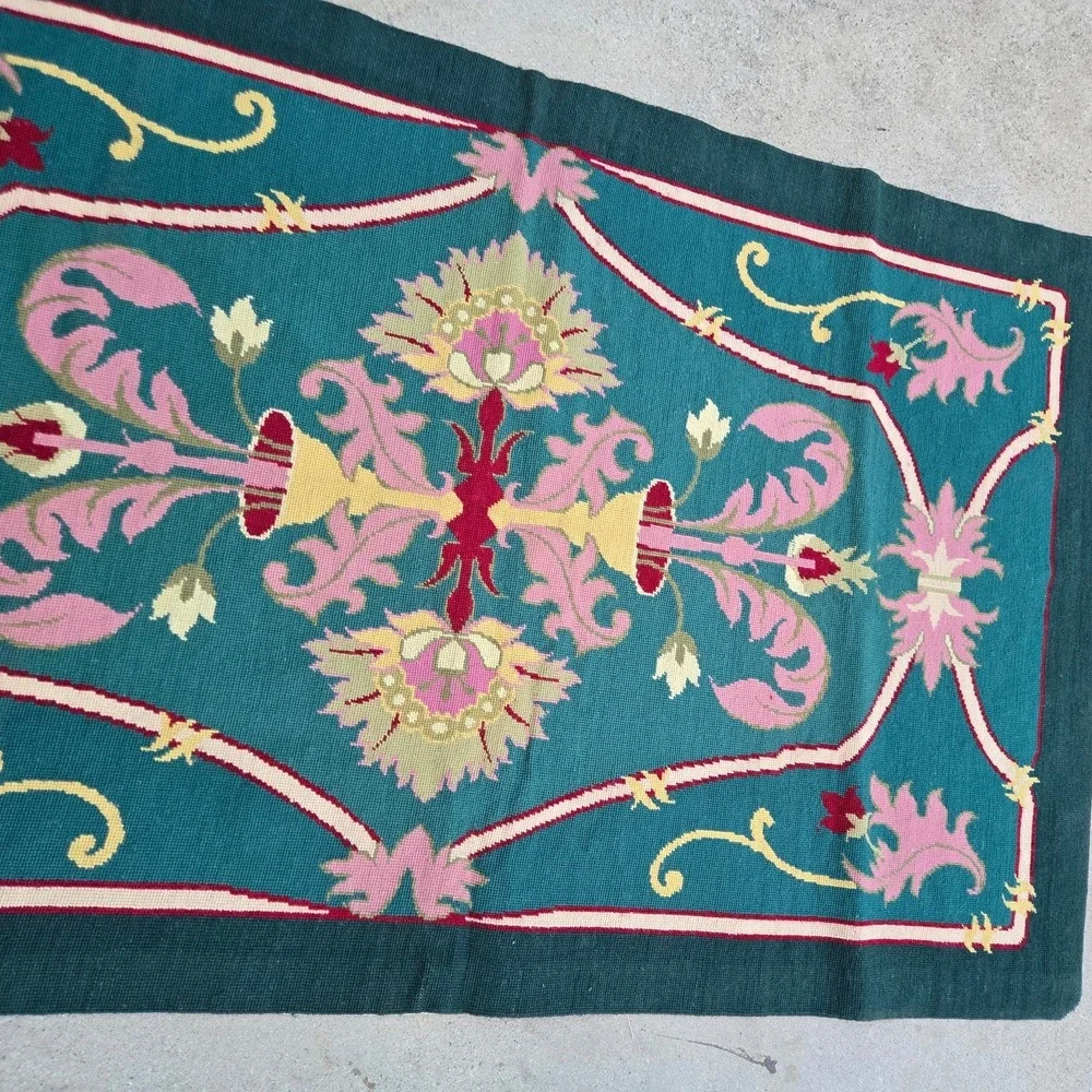 Aga John Hand Woven Wool Needlepoint Oriental Rug 3x5 Petit Point Floral Accent